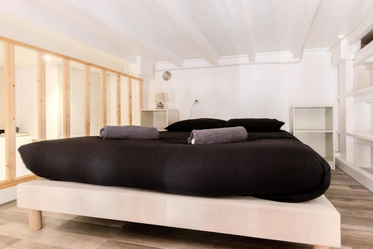 Appartement Juan-les-pins Avec Mezzanine Proche Plages